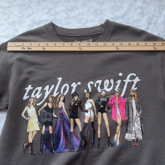 Taylor Swift Grey Eras Crewneck Sweatshirt Size S - Picture 6 of 8